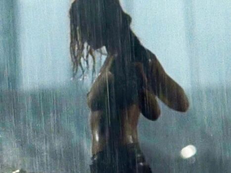Moon Bloodgood