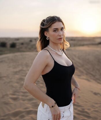 Mrs.Bella