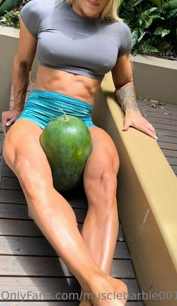musclebarbie001