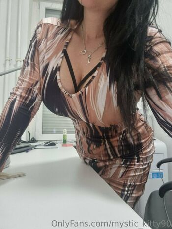 mystic_kitty90