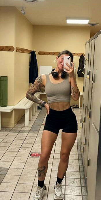MysticKittenn - heyitsmaisy_ - maisy