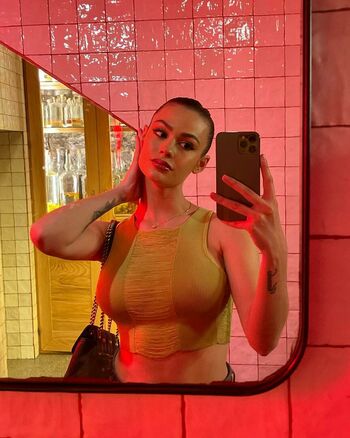 Nadia Jemez