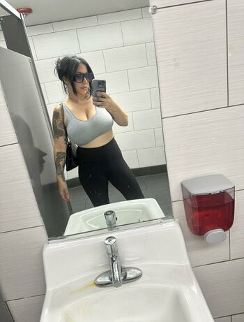 nadianaughty1