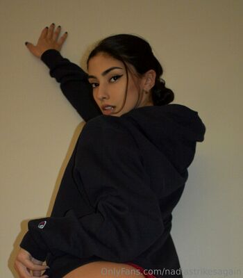 nadiastrikesagain