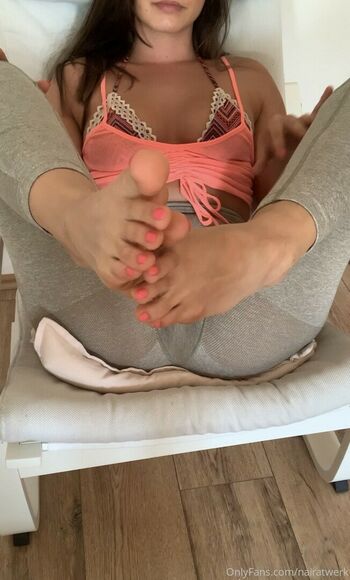 Nairasfeet
