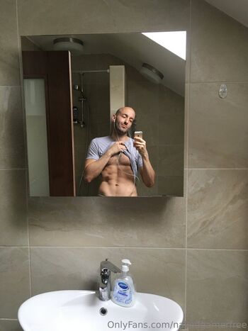 nakedgamerfree