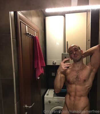 nakedgamerfree