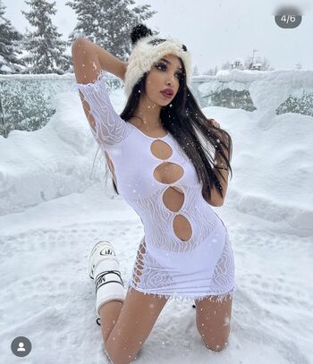 Naomi De Crescenzo