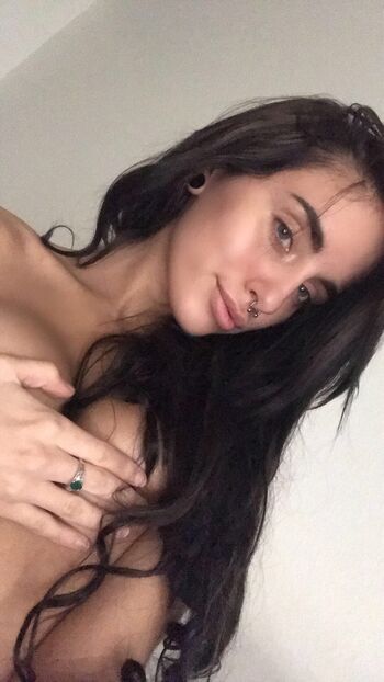 Naomi Woods