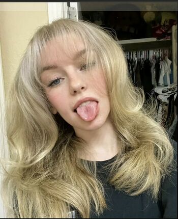 NaomiSkyex