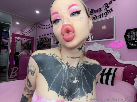 nasty_bimbo