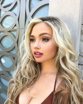 Natalie Alyn Lind