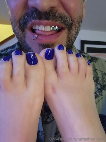 natashaa_toes