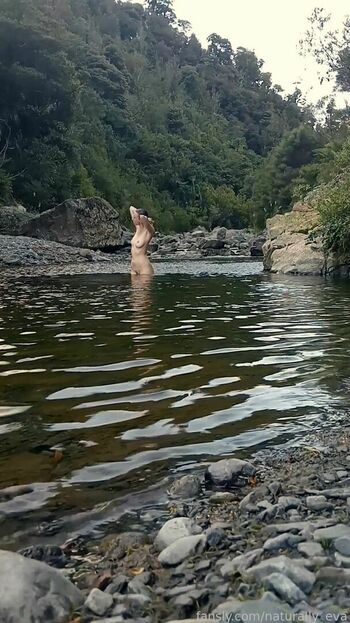 naturally_eva