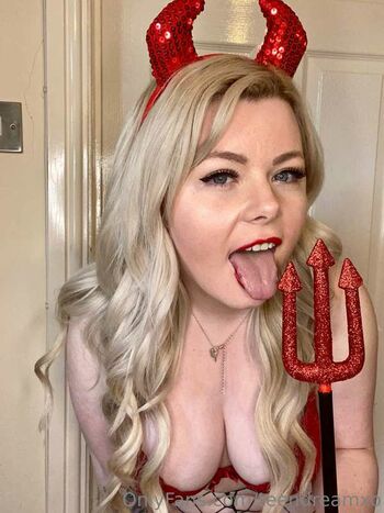 Naughty Danni