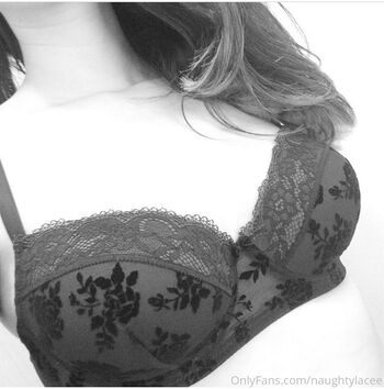 naughtylacee