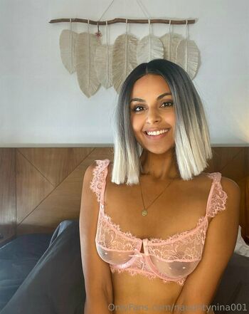 naughtynina001
