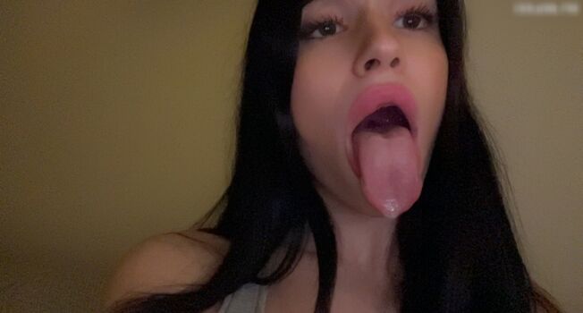 Naya Dickson