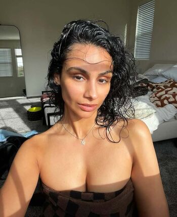 Nazanin Mandin