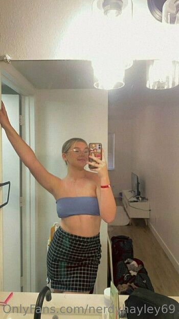nerdyhayley69