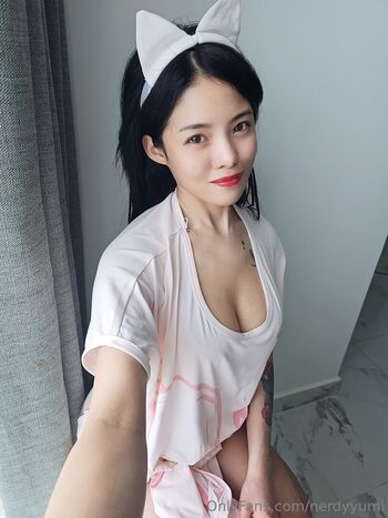 nerdyyumi