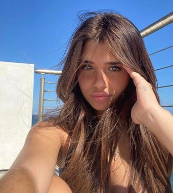 Nessa Barrett