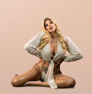 neyleenashley