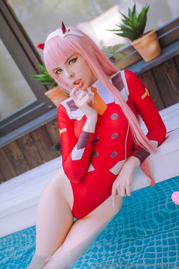 nia_cosplay