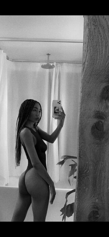 Nia Simone