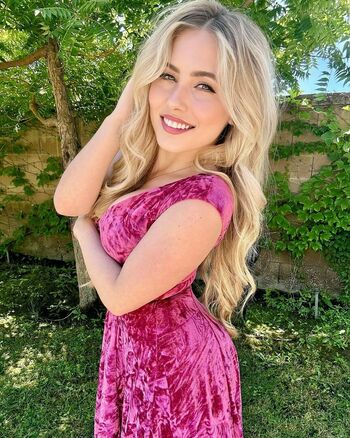 Nicki Taylor