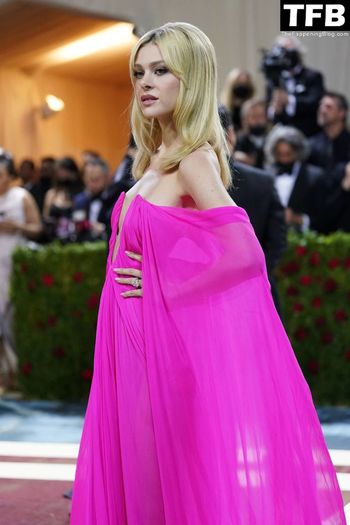 Nicola Peltz