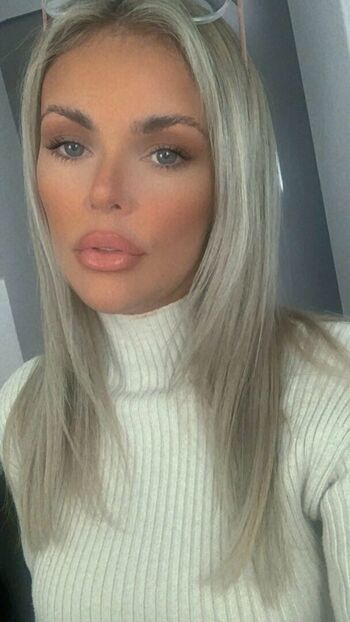 Nicole Farrell Glasgow