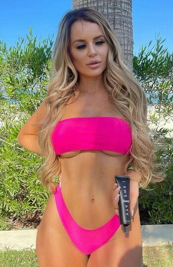 Nicole Farrell