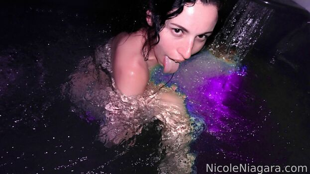 NicoleNiagara