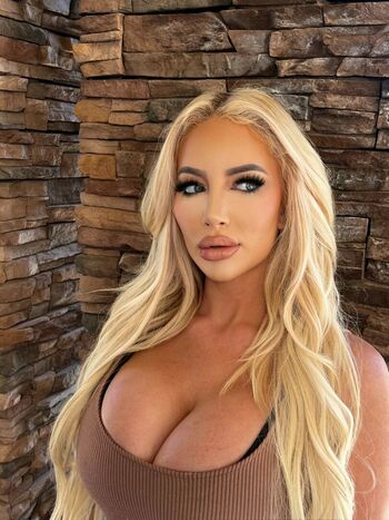 Nicolette__shea