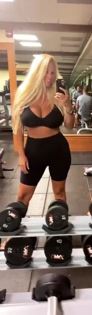 Nicolle A
