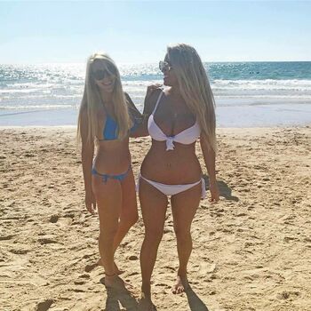 Nicolle A