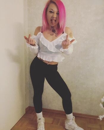 niikytaaa