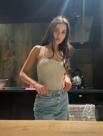 nika_la