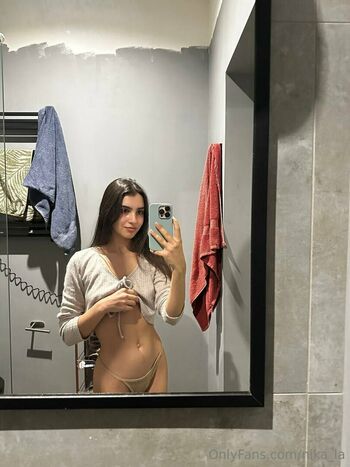 nika_la