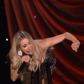 Nikki Glaser
