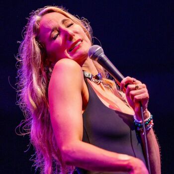 Nikki Glaser