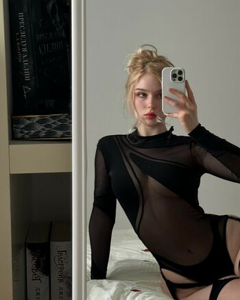 nikkibeiar