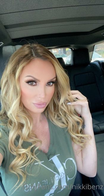 nikkibenz