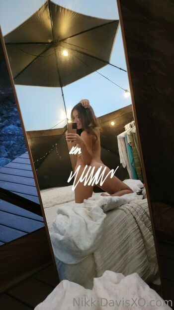 nikkidavisxo