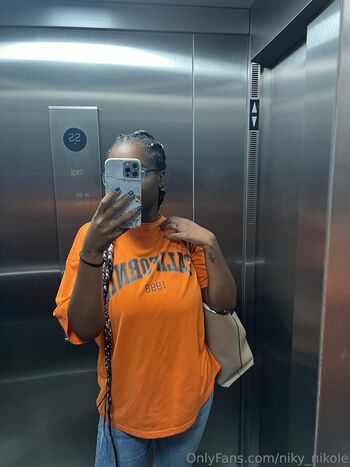 niky_nikole