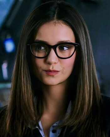 Nina Dobrev