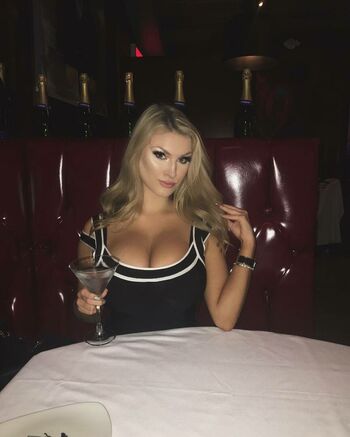 Nina Jane