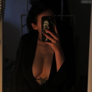 Ninaaa.thl