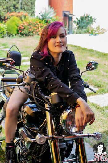 Ninha Suicide